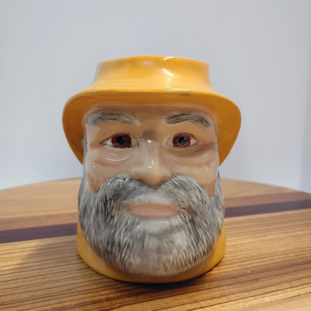 Sea Captain Hand Painted Detailed Large Coffee Mug Fish Handle. Yellow/grey.